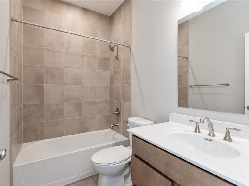 6003 Windcliff Drive E, Grove City, OH 43123 Photo 28