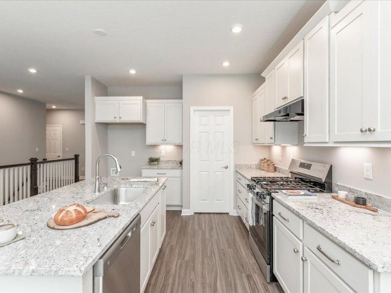 6003 Windcliff Drive E, Grove City, OH 43123 Photo 6