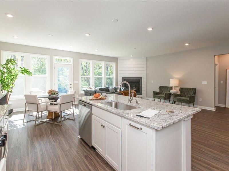 6003 Windcliff Drive E, Grove City, OH 43123 Photo 7