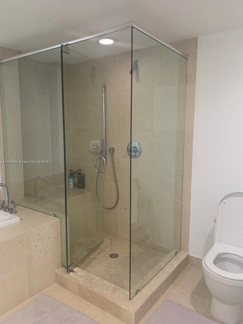 465 Brickell Ave, Unit 2405, Miami, FL 33131 Photo