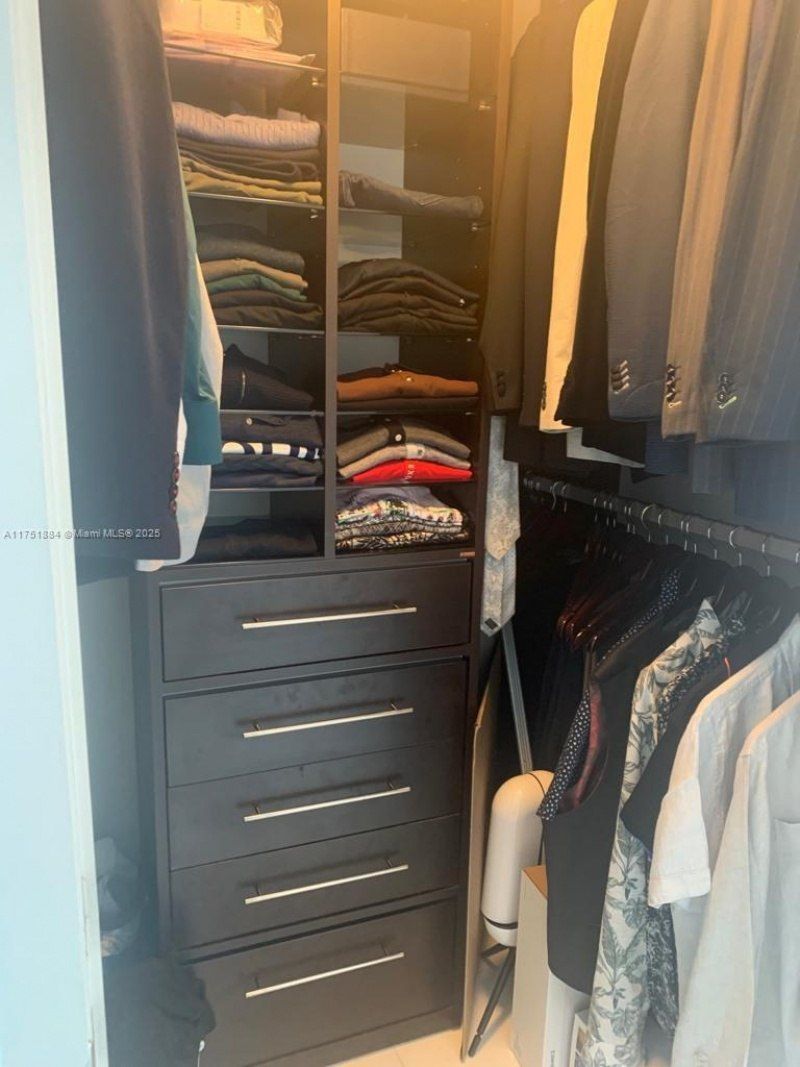 465 Brickell Ave, Unit 2405, Miami, FL 33131 Photo