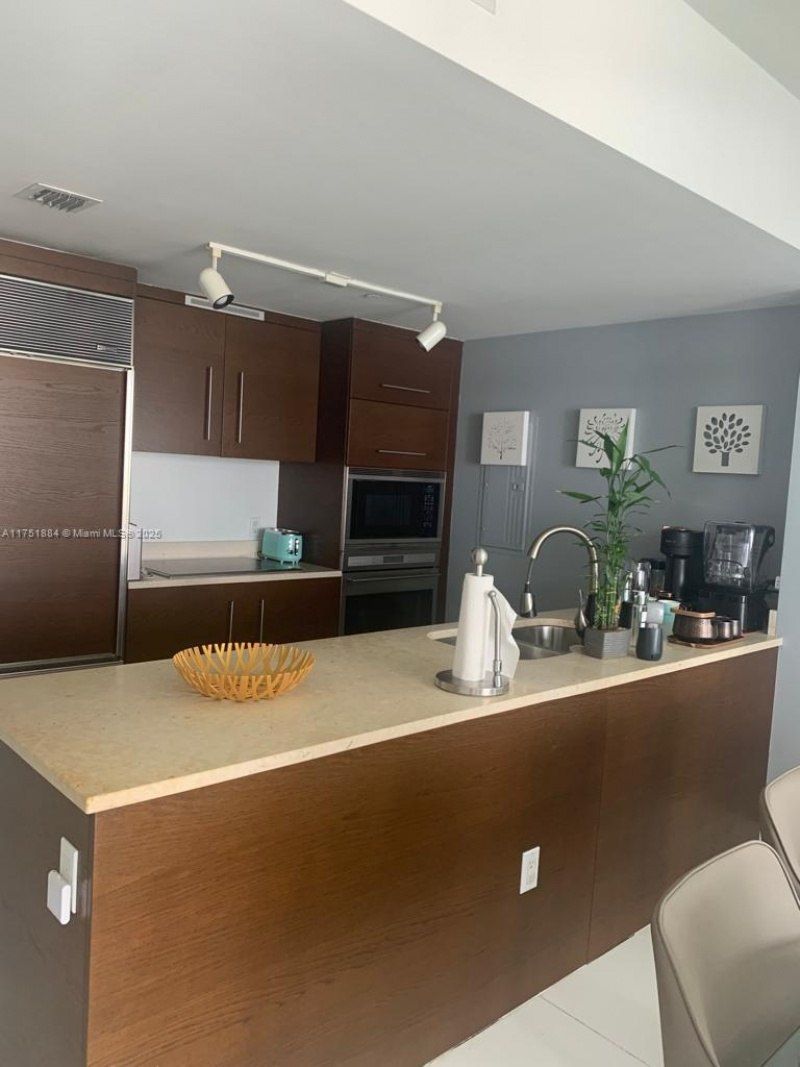 465 Brickell Ave, Unit 2405, Miami, FL 33131 Photo