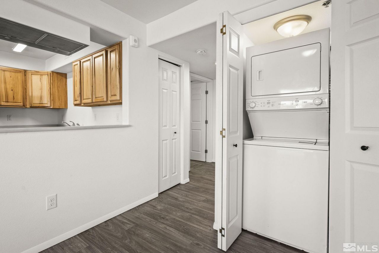 15 Gentry Way, Unit 12 units, Reno, NV 89502 Photo