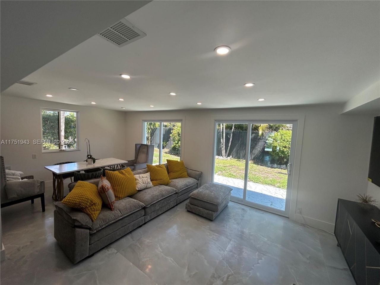 3261 Oleander Way, Lauderdale by the Sea, FL 33062 Photo