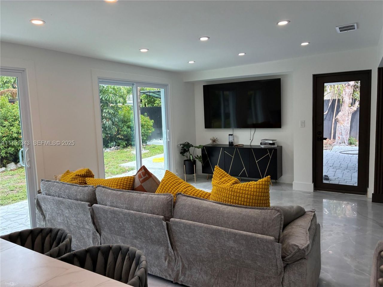 3261 Oleander Way, Lauderdale by the Sea, FL 33062 Photo