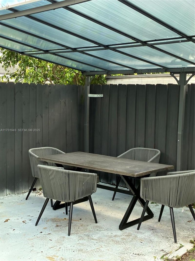 3261 Oleander Way, Lauderdale by the Sea, FL 33062 Photo