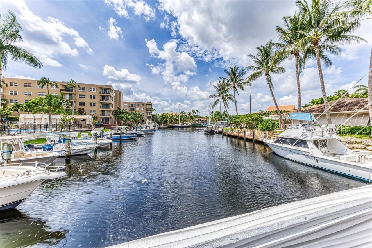 3261 Oleander Way, Lauderdale by the Sea, FL 33062 Photo