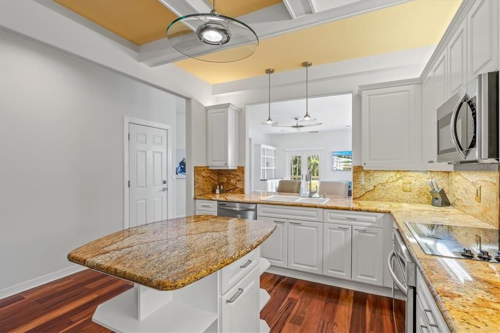 4117 Roberts Point Circle, Sarasota, FL 34242 Photo