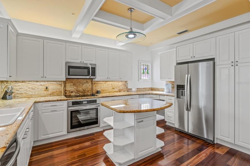 4117 Roberts Point Circle, Sarasota, FL 34242 Photo