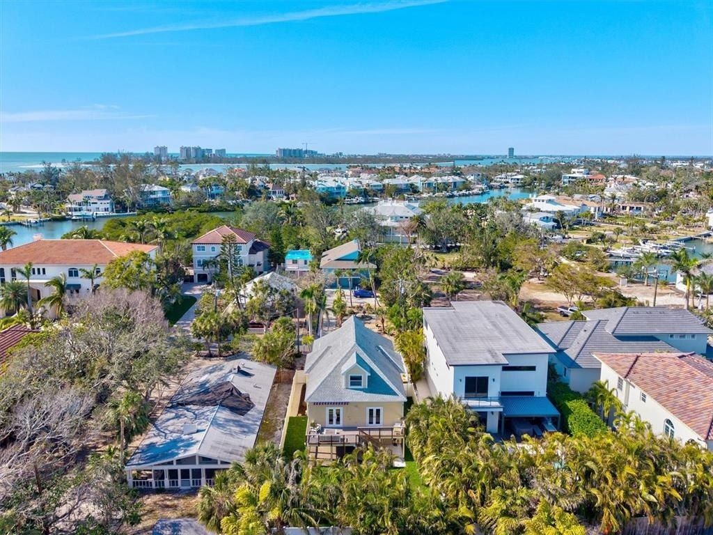 4117 Roberts Point Circle, Sarasota, FL 34242 Photo