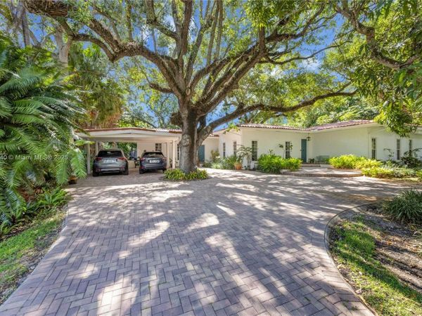 14345 SW 72nd Ct, Palmetto Bay, FL 33158