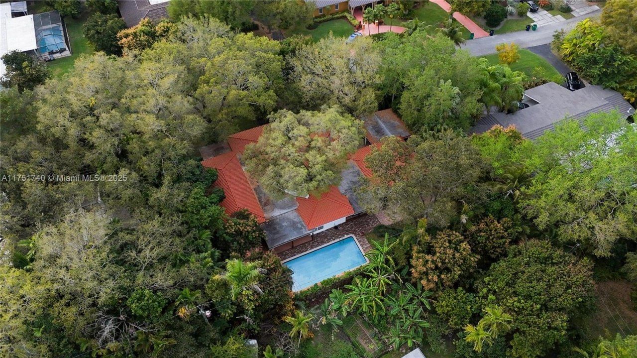 14345 SW 72nd Ct, Palmetto Bay, FL 33158 Photo