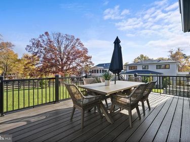 ANNANDALE, ANNANDALE, VA 22003