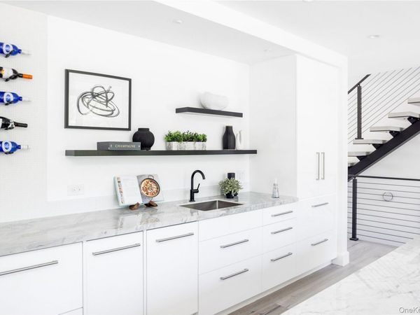 290 Windward Road, Orient, NY 11957