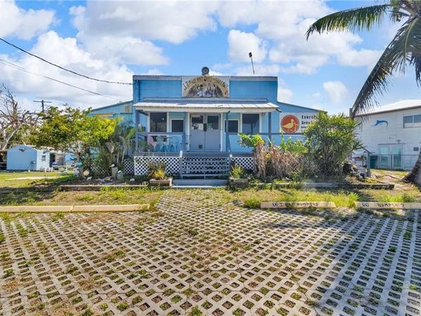 238 Mamie ST, CHOKOLOSKEE, FL 34138