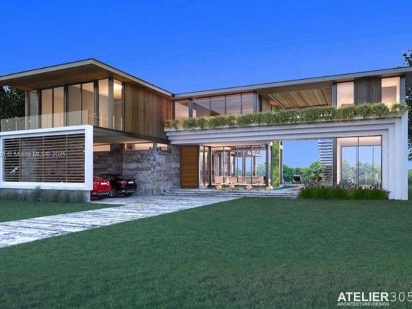 11701 W Biscayne Canal Rd, Miami, FL 33161