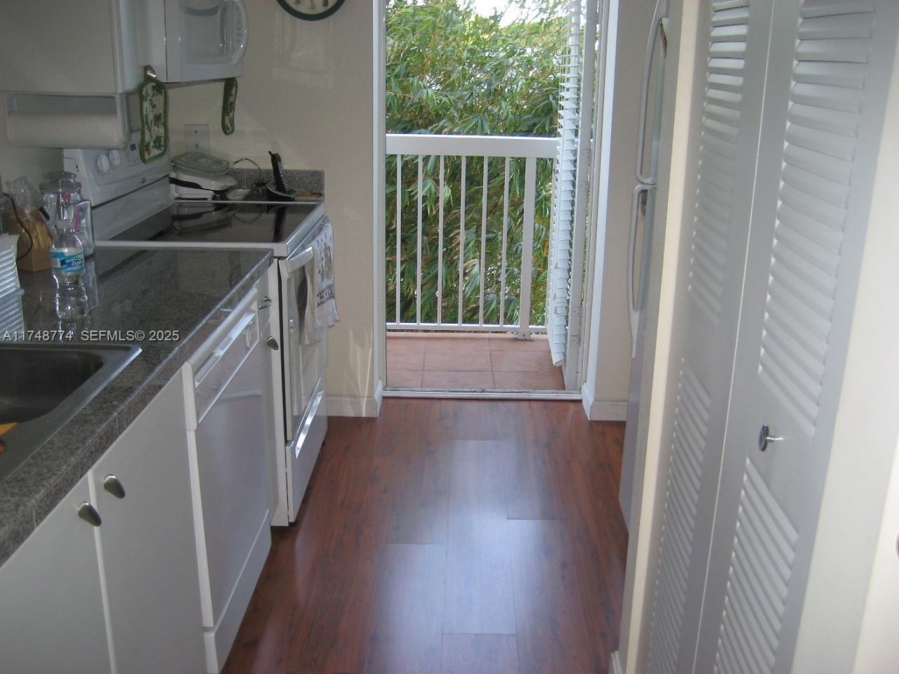 2740 SW 28th Ter, Unit 301, Miami, FL 33133 Photo