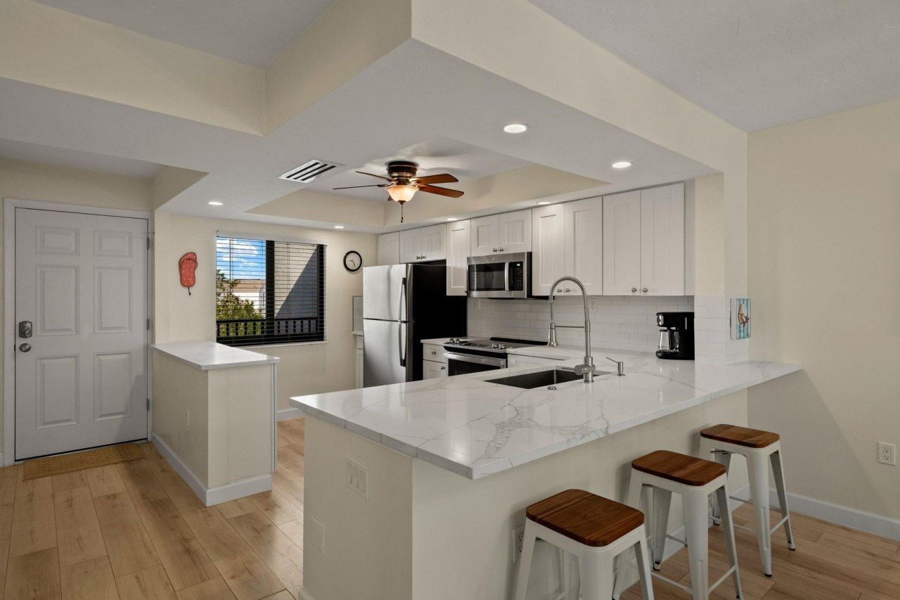 979 E Gulf Dr, Unit C303, Sanibel, FL 33957 Photo