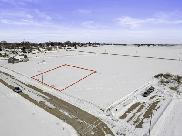 470 Nickolas Street, Randolph, WI 53956