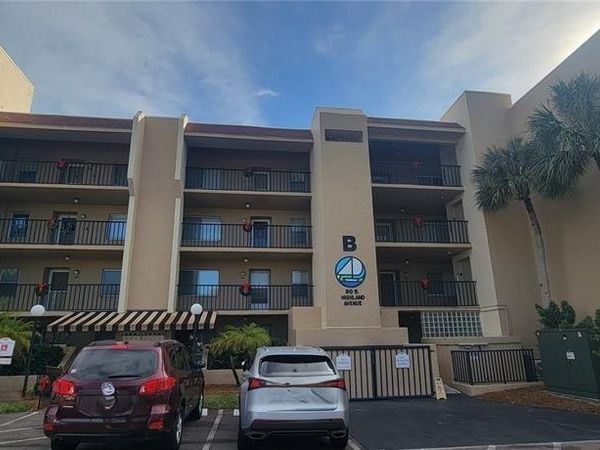 90 S HIGHLAND AVENUE, Unit 224, TARPON SPRINGS, FL 34689