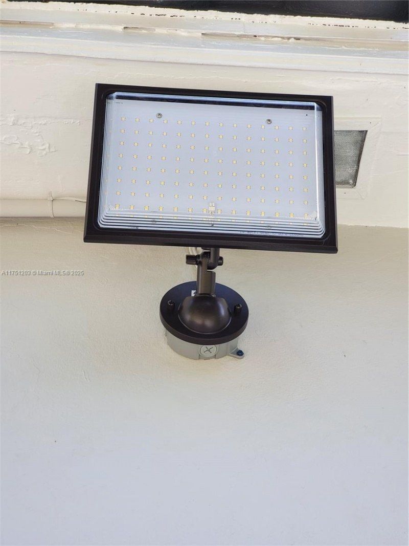 70 NW 33rd St, Miami, FL 33127 Photo