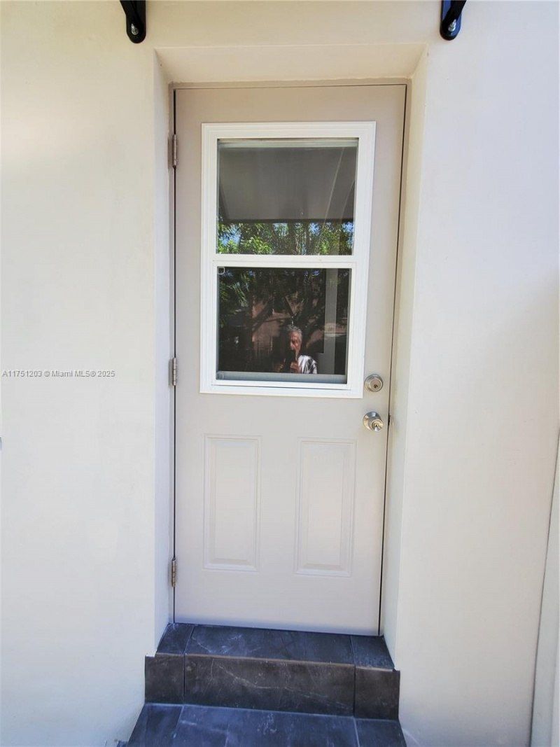 70 NW 33rd St, Miami, FL 33127 Photo