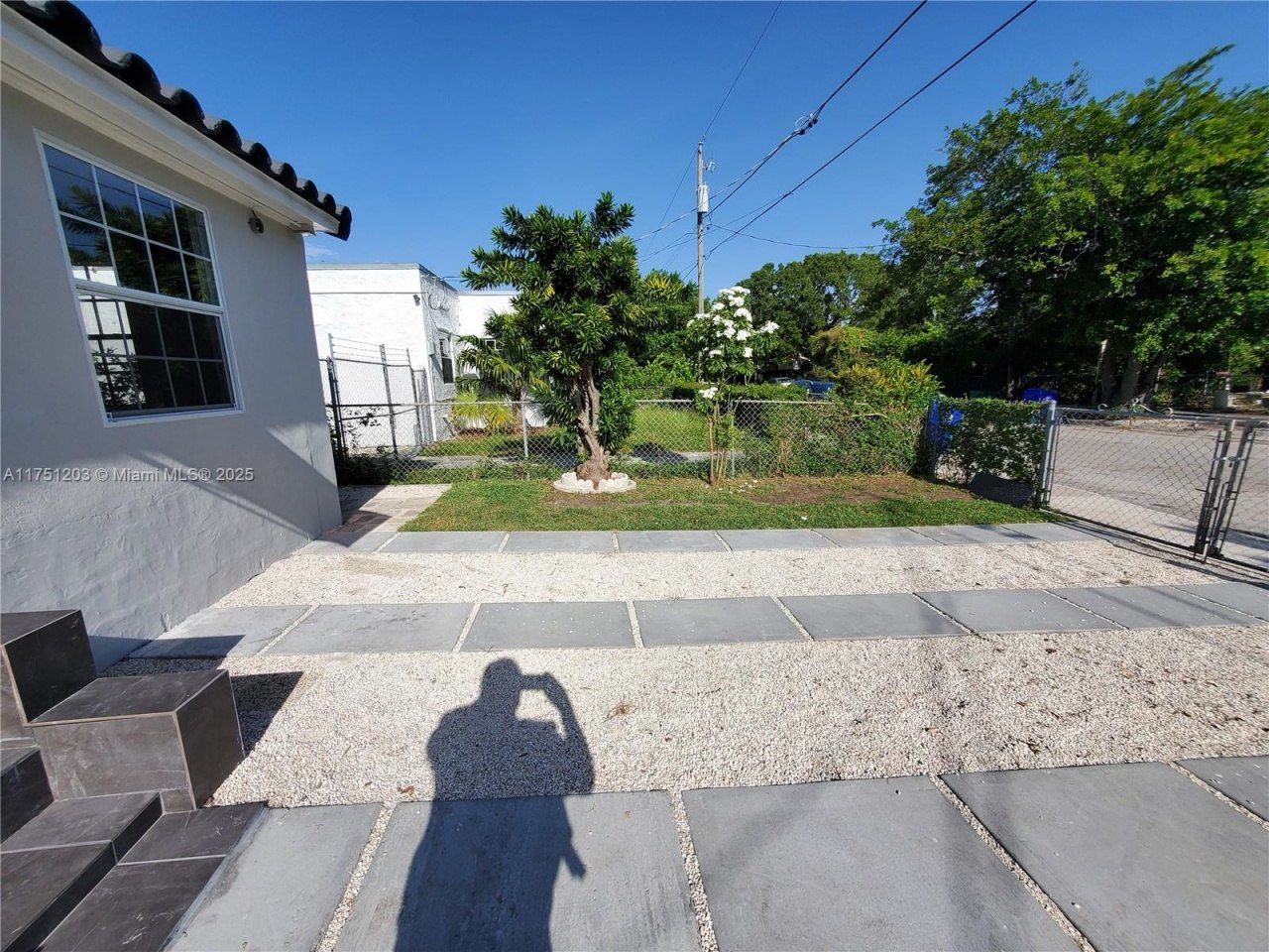 70 NW 33rd St, Miami, FL 33127 Photo