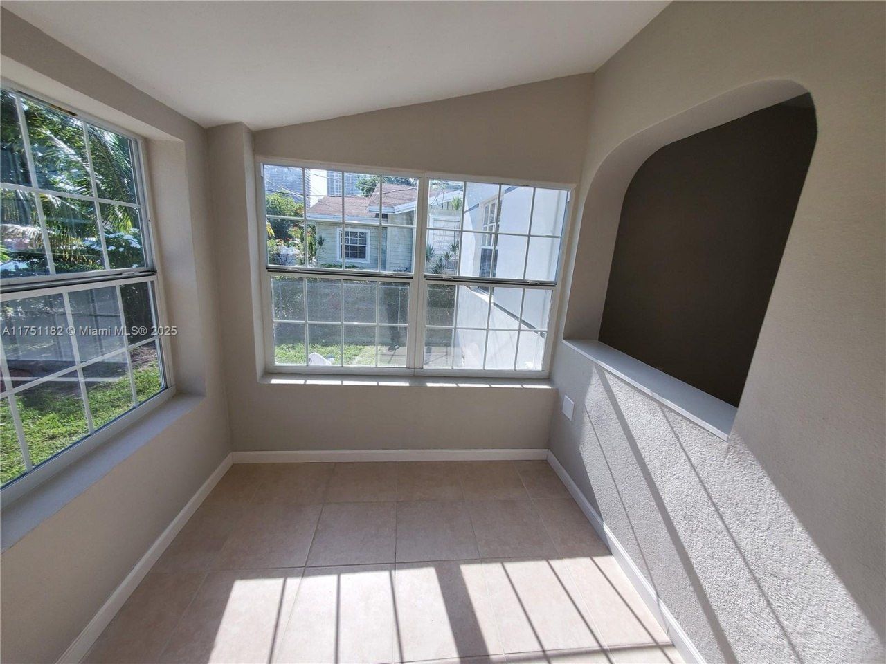 70 NW 33rd St, Miami, FL 33127 Photo