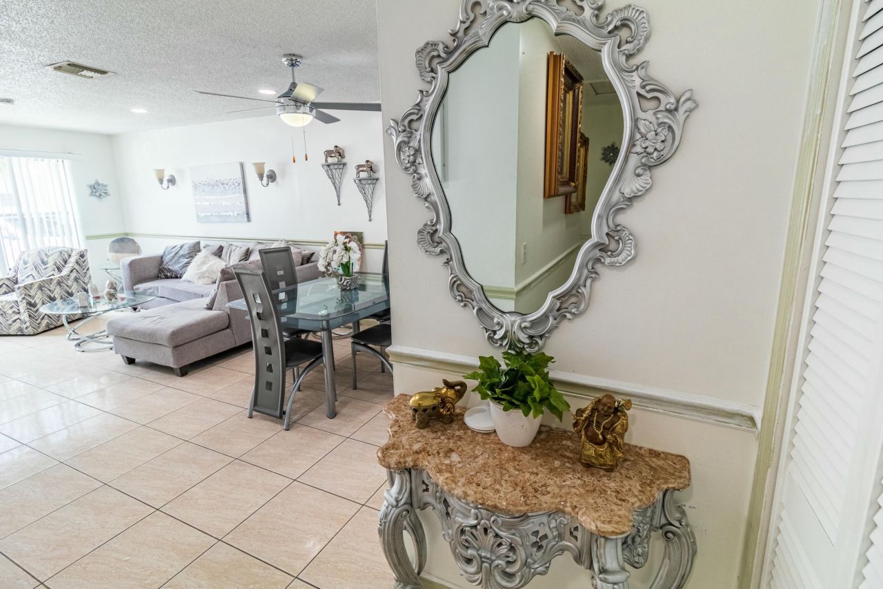 513 El Vedado, West Palm Beach, FL 33405 Photo