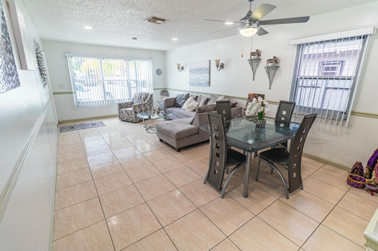 513 El Vedado, West Palm Beach, FL 33405 Photo