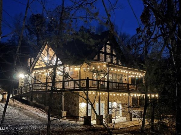 2462 Misty Shadows Drive, Sevierville, TN 37862