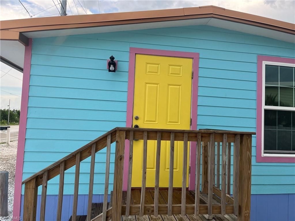 4874 Pine Island Rd Nw, Matlacha, FL 33993 Photo