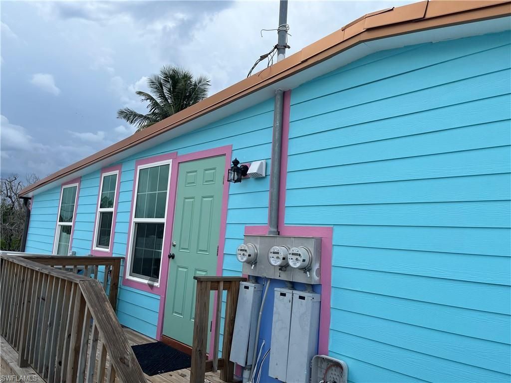 4874 Pine Island Rd Nw, Matlacha, FL 33993 Photo