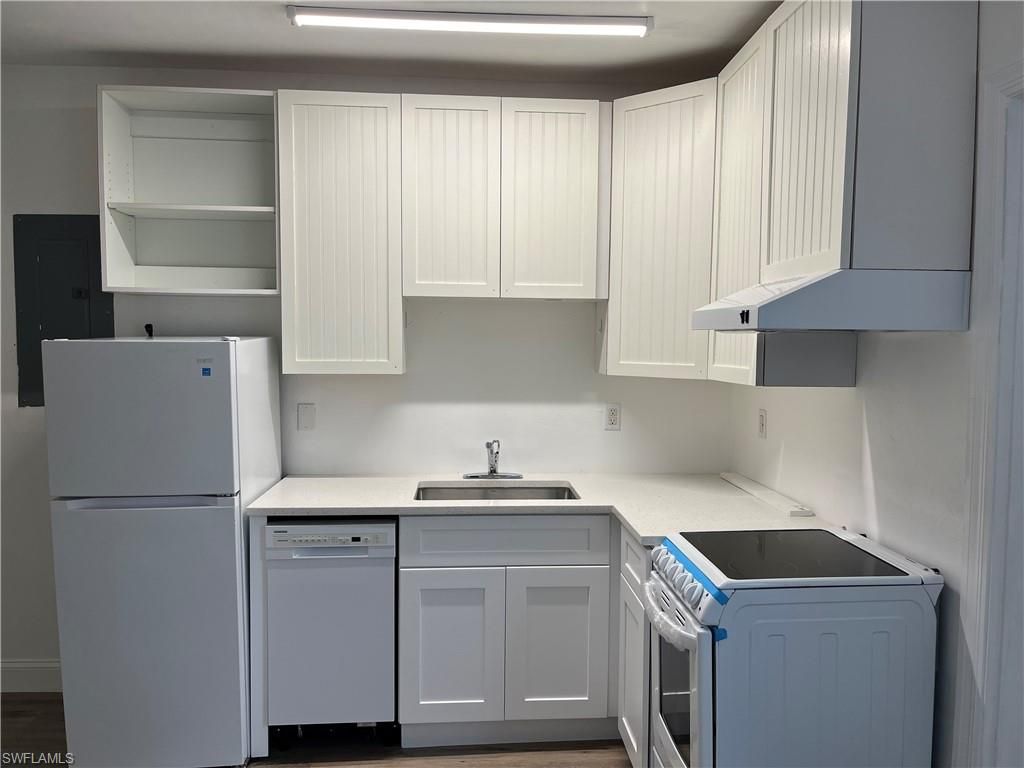 4874 Pine Island Rd Nw, Matlacha, FL 33993 Photo