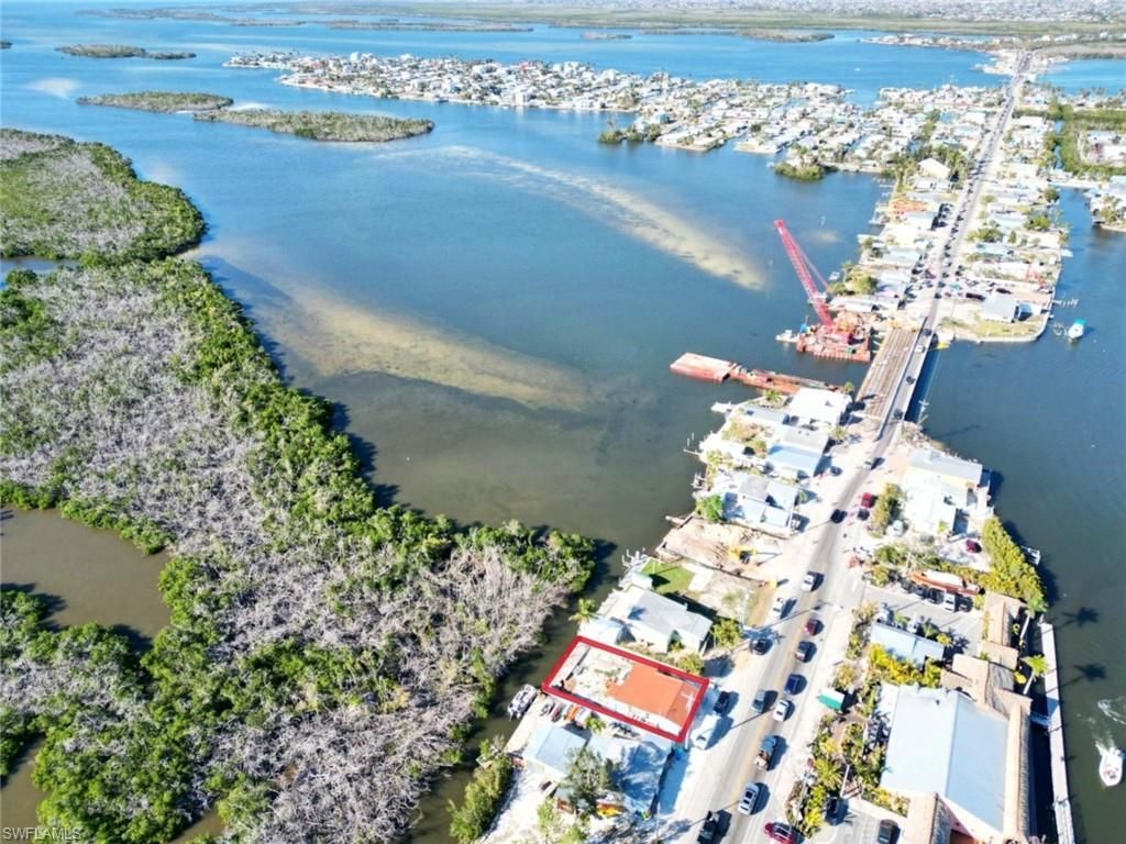 4874 Pine Island Rd Nw, Matlacha, FL 33993 Photo