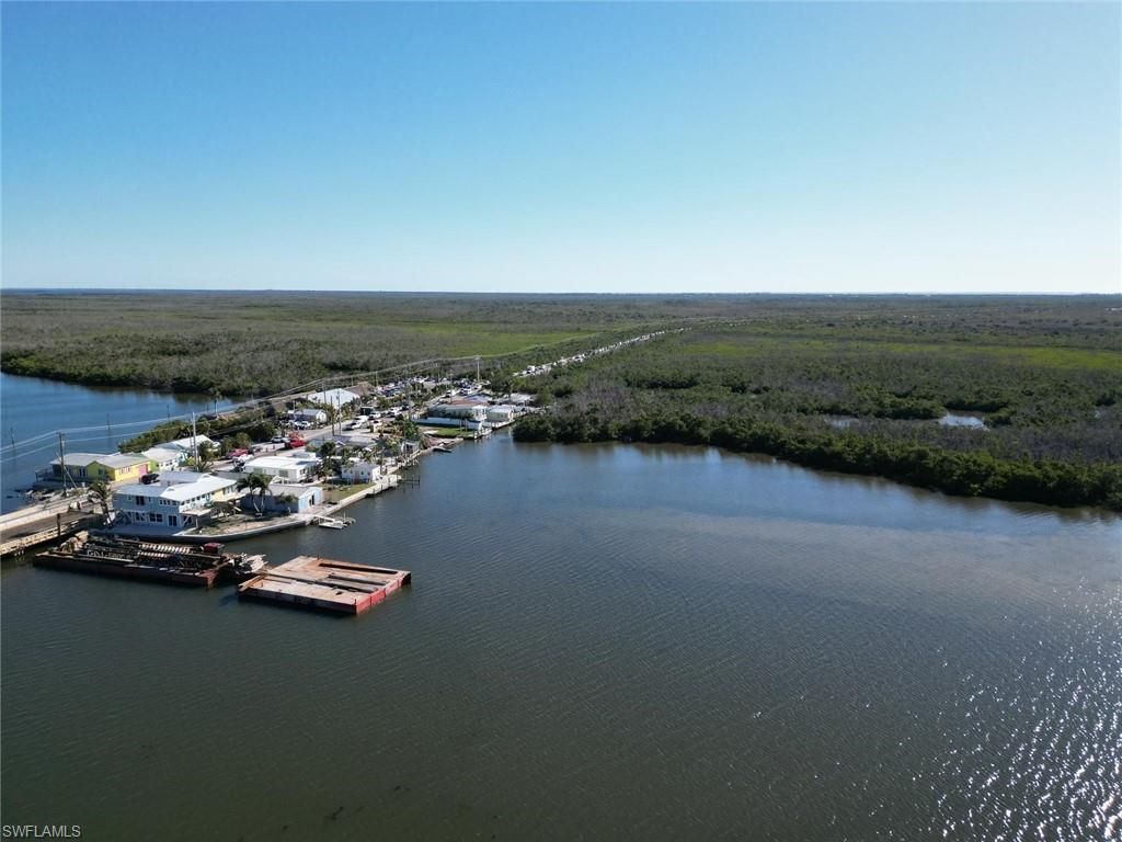 4874 Pine Island Rd Nw, Matlacha, FL 33993 Photo