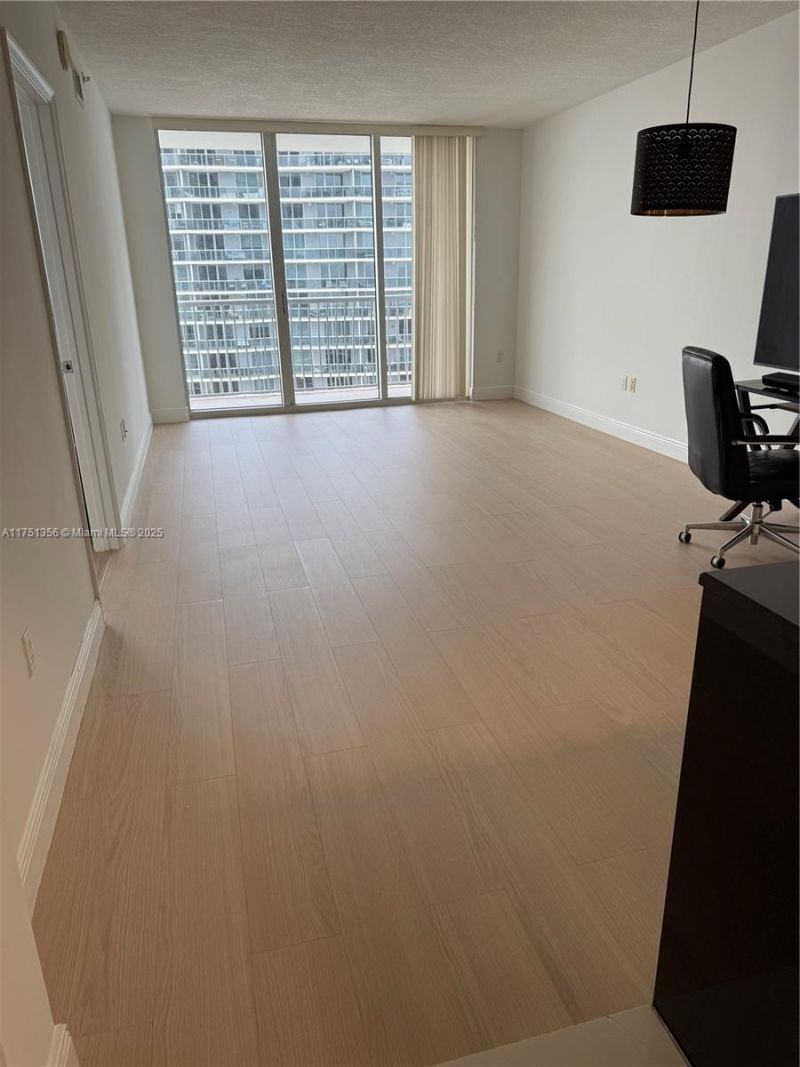 1750 N Bayshore Dr, Unit 4809, Miami, FL 33132 Photo