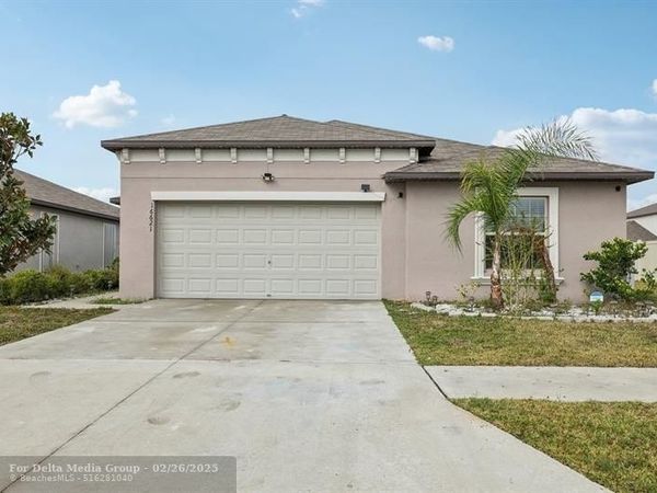16621 Sunburst Lake Street, Wimauma, FL 33598