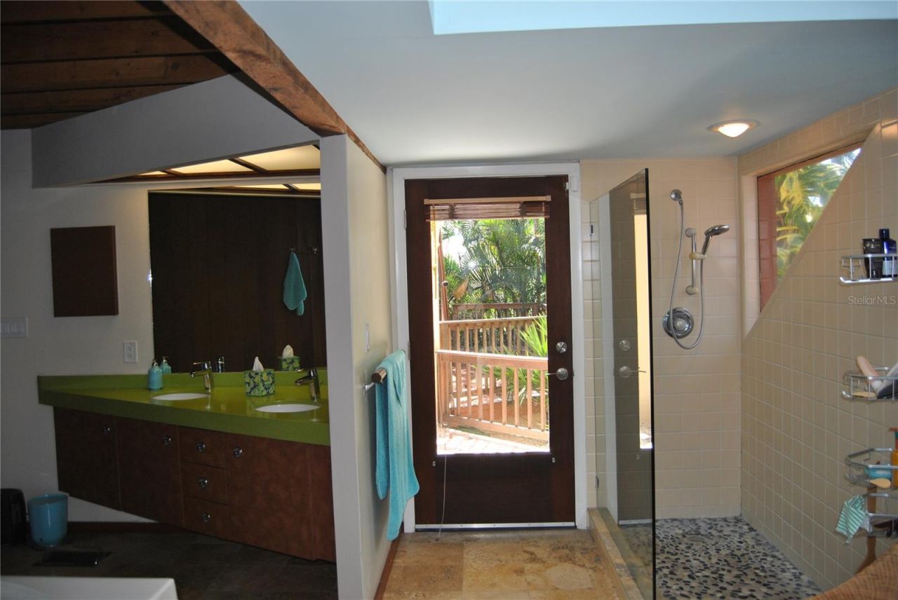 7219 Williams Drive S, Saint Petersburg, FL 33705 Photo