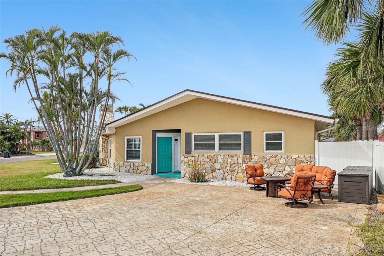 5815 Bali Way S, Saint Pete Beach, FL 33706 Photo