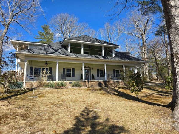 1740 Haywood Road, Hendersonville, NC 28791