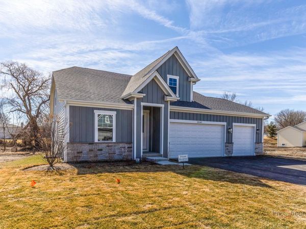 22167 W Casa Bella View, Kildeer, IL 60047