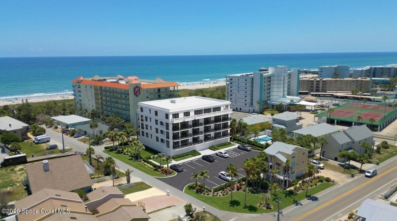 327 Wilson Avenue, Cocoa Beach, FL 32931 Photo