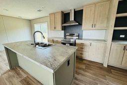 472 Rosemary Street photo 4