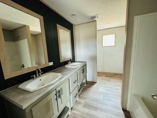 472 Rosemary Street Photo 8