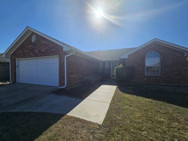 1607 SE WALNUT CREEK RD, LAWTON, OK 73501