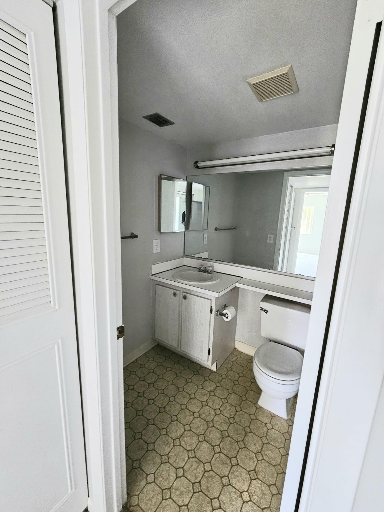 5991 Whispering Pine Way, Unit D-2, Greenacres, FL 33463 Photo