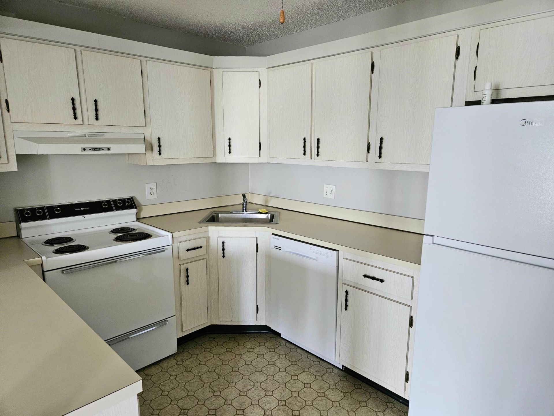 5991 Whispering Pine Way, Unit D-2, Greenacres, FL 33463 Photo