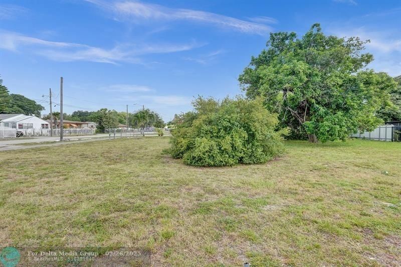 1895 NW 58th Street, Miami, FL 33142 Photo