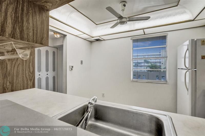 131 SE 3rd Ave, Unit 304, Dania Beach, FL 33004 Photo